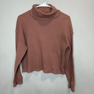 Abercrombie & Fitch Soft AF‎ Waffle Knit Cropped Turtle Neck Size small